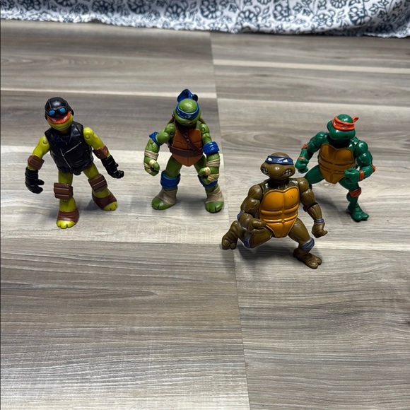 🏴 Ninja turtles Action Figures Set - Picture 1 of 6